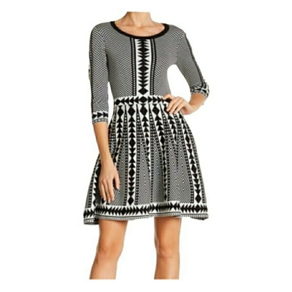 Nina Leonard Dresses & Skirts - Nina Leonard Geometric Fit and Flare Dress